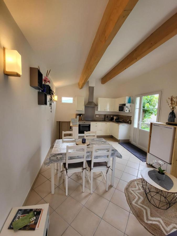Le Nid Douillet: Charming House with Garden View in Privas Apartment Exterior photo